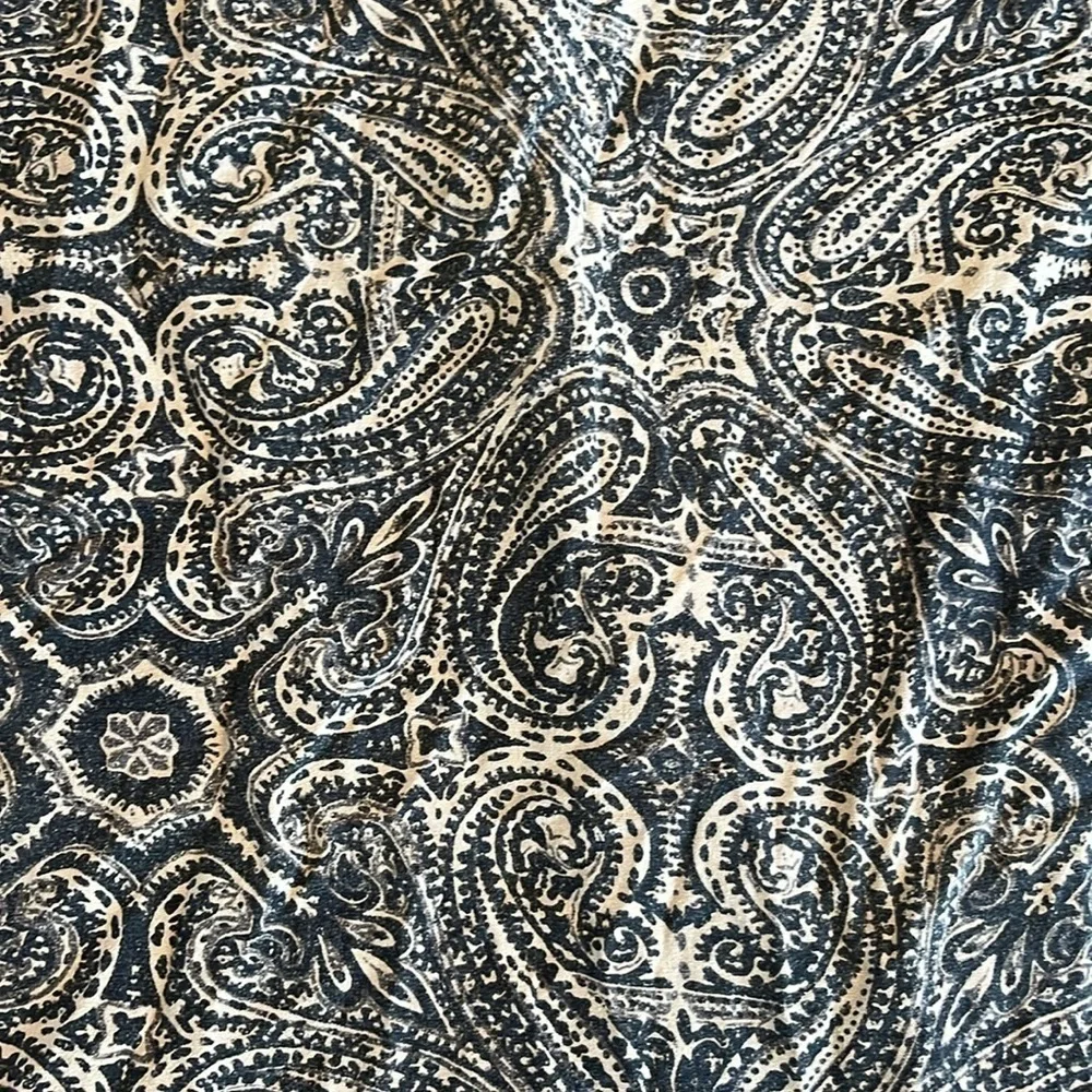 BILL BLASS vintage silk paisley short sleeve button down, size small - Picture 4 of 4